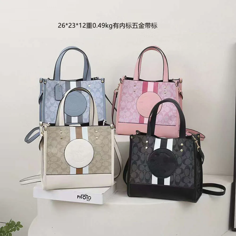 Designer Coache Bag Coaches Coachshoulder Womens New Koujia High Capacity Tote Fashion One Shoulder Crossbody Going Out