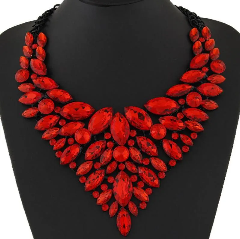 2020 Big Women Collier Femme Naszyjniki wisiorki niebieskie czerwone żółte róże oświadczenie Bijoux New Crystal Jewelry Choker Maxi Boho Vintage 5218112