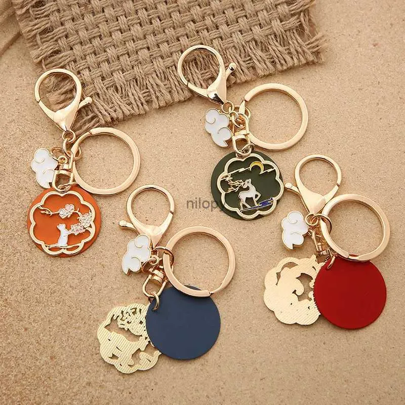 Keychains Lanyards Creative Chinese Style Series Key Chain Pendant White Deer Cat Koi Rabbit Bag Personlighet Par Legering Pendant Keychain Charms