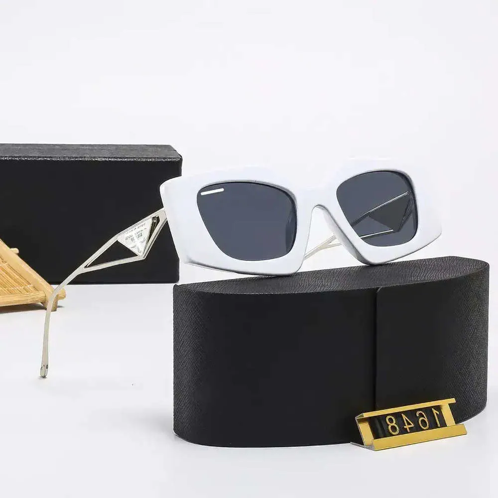 Marka najlepsze okulary przeciwsłoneczne luksusowy projektant damski męski goggle senior okulary dla kobiet okulary ramy vintage metalowe okulary przeciwsłoneczne małe okrągłe rama seksowna