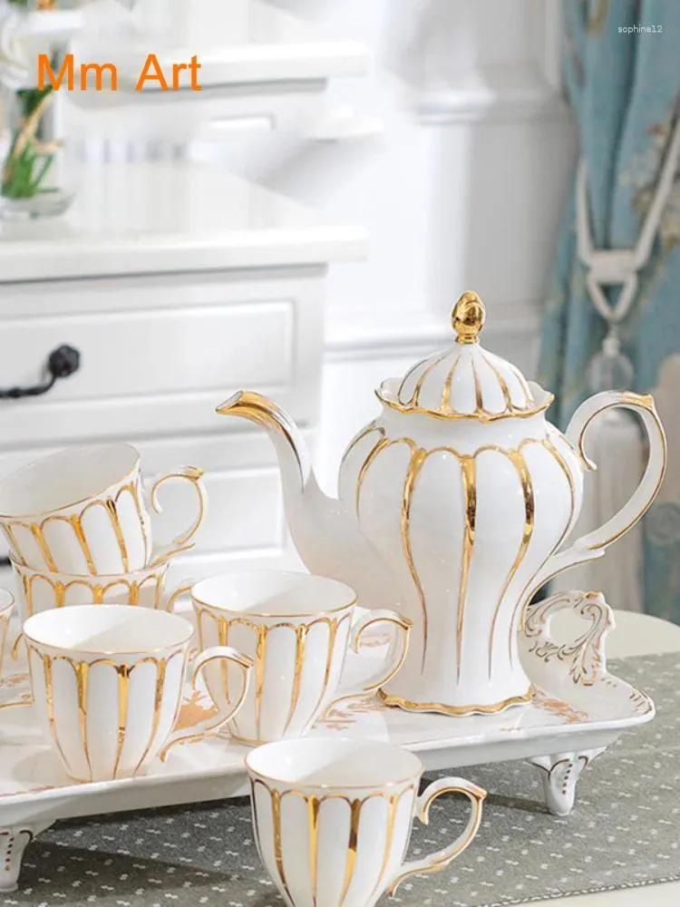 Tee -Sets Italien Europäischer Stil Set Keramik Haushaltskaffeetasse kleiner Luxus mit Tablett