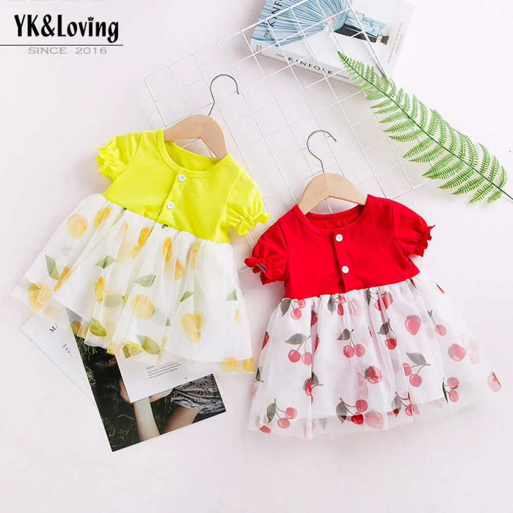 2024 yaz yeni bebek kıyafetleri kız bebek moda küçük ve taze baskılı kiraz limon elbise trend