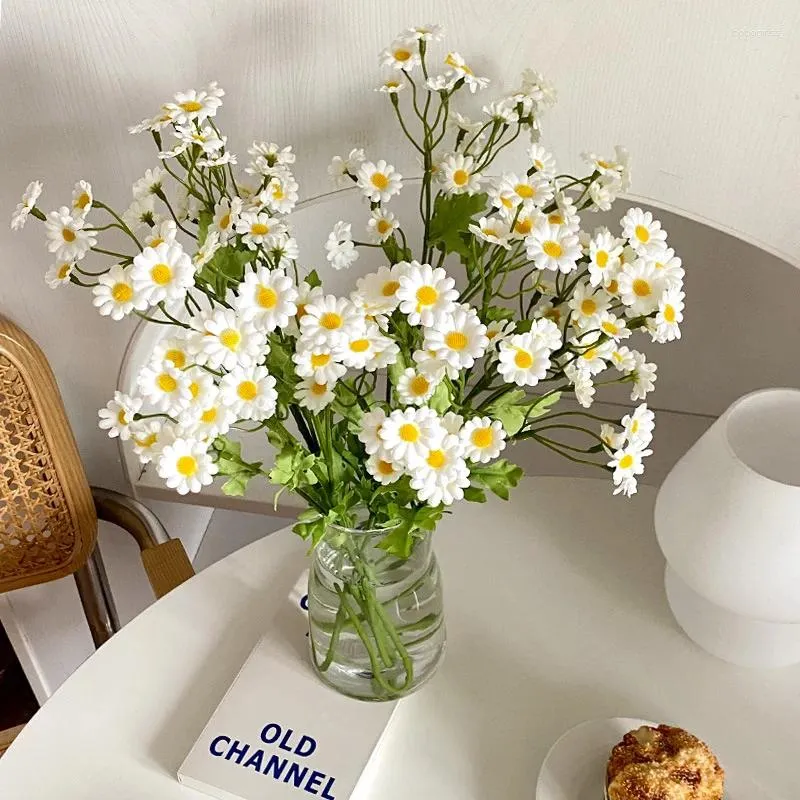 Decorative Flowers 30 Single Chamomile Simulation Flower Daisy Bouquet Living Room Fake Decoration Chrysanthemum Dried Decor