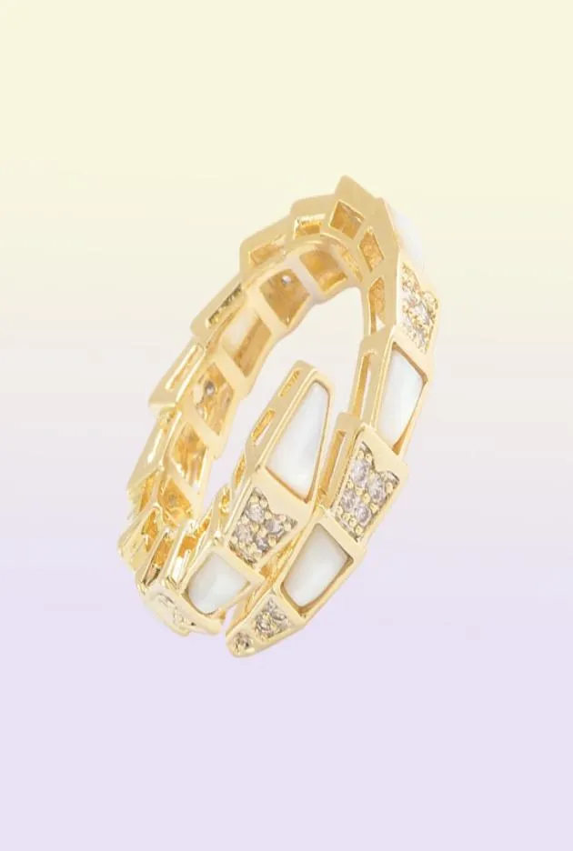 Högkvalitativ 18k guldpläterad mikrouppsättning zirkonskal ring smycken koreansk personlighet trend kvinnor nisch design ben öppen ring1605680