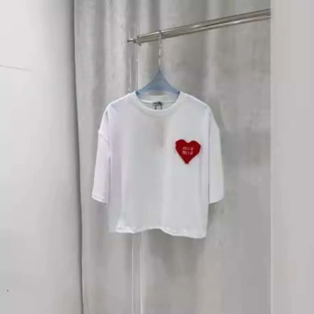 KK Spring/Summer Collection 24SSMM New Love Patch Embroidered半袖プリント汎用性の高いTシャツのための汎用性の高いTシャツ