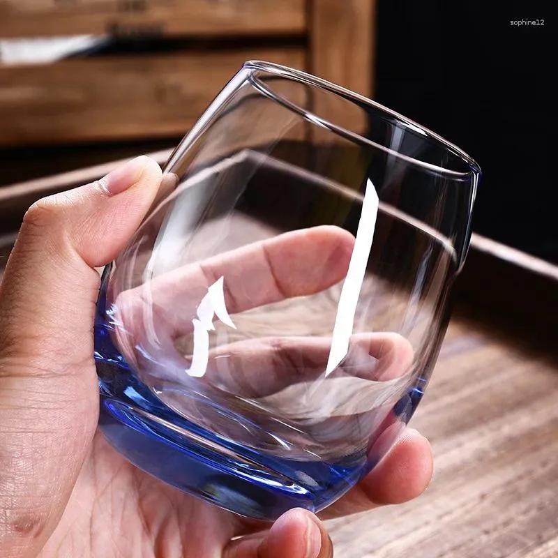 Copos de vinho azul transparente de vidro de água xícara ova