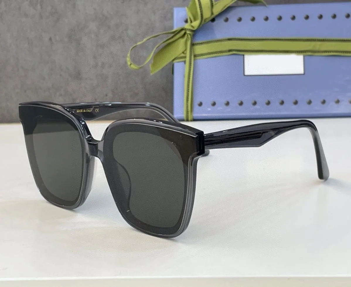Gafas de sol para hombres Mujeres Summer 8390 Toldo de estilo UV Protección UV Tablero Vintage Ultralight Full Frame Box4683236