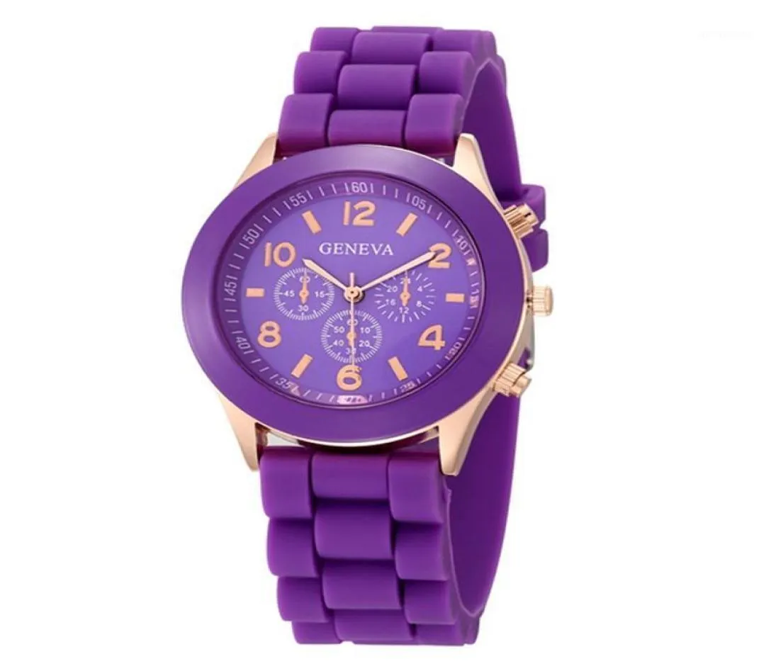 Montre-bracelets mignons cadran violet 2022 Style Women039s Regardez Silicone WatchBand analogique Femme Sport Quartz Wristwatch Relojes Para5140948