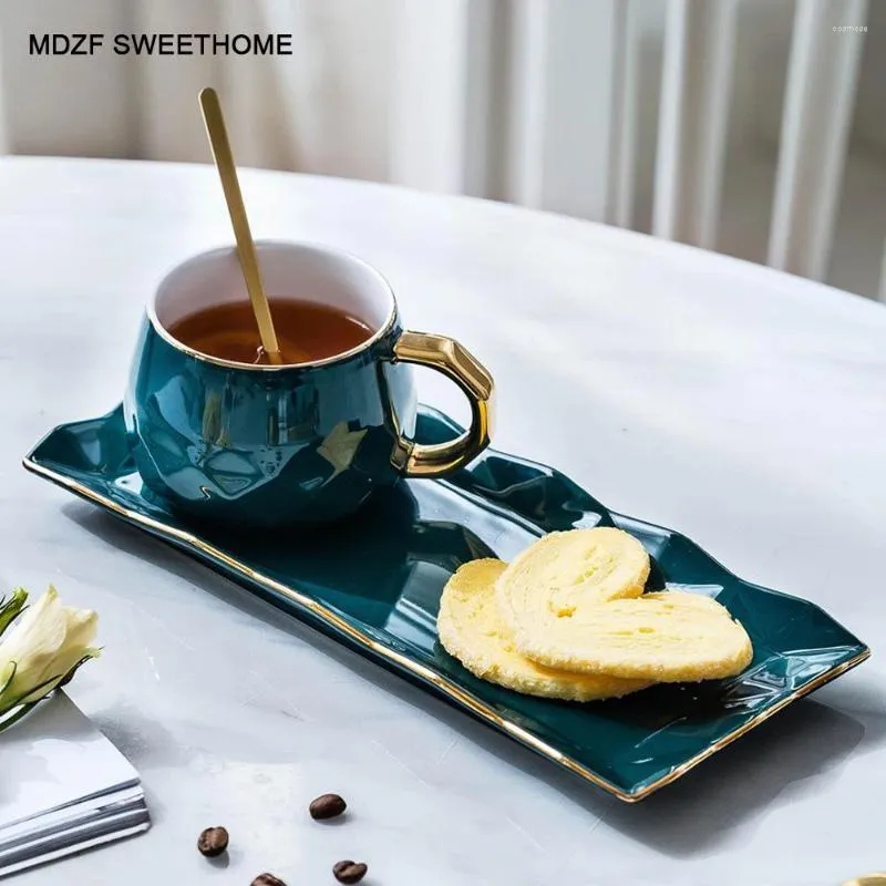 Чашки блюдцы MDZF Sweethome Green Coffee Cup с ковриком с ковриком и крышкой ложки молоко керамический завтрак для завтрака для пары подарка на день рождения подарочная коробка день рождения подарочная коробка