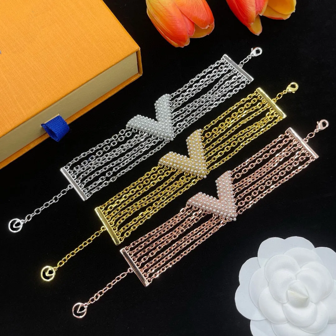 Designer bracelet luxury brand bracelet bracelets designer for women letter coral Chain Design higher quality bracelet jewelry 3 colors very good