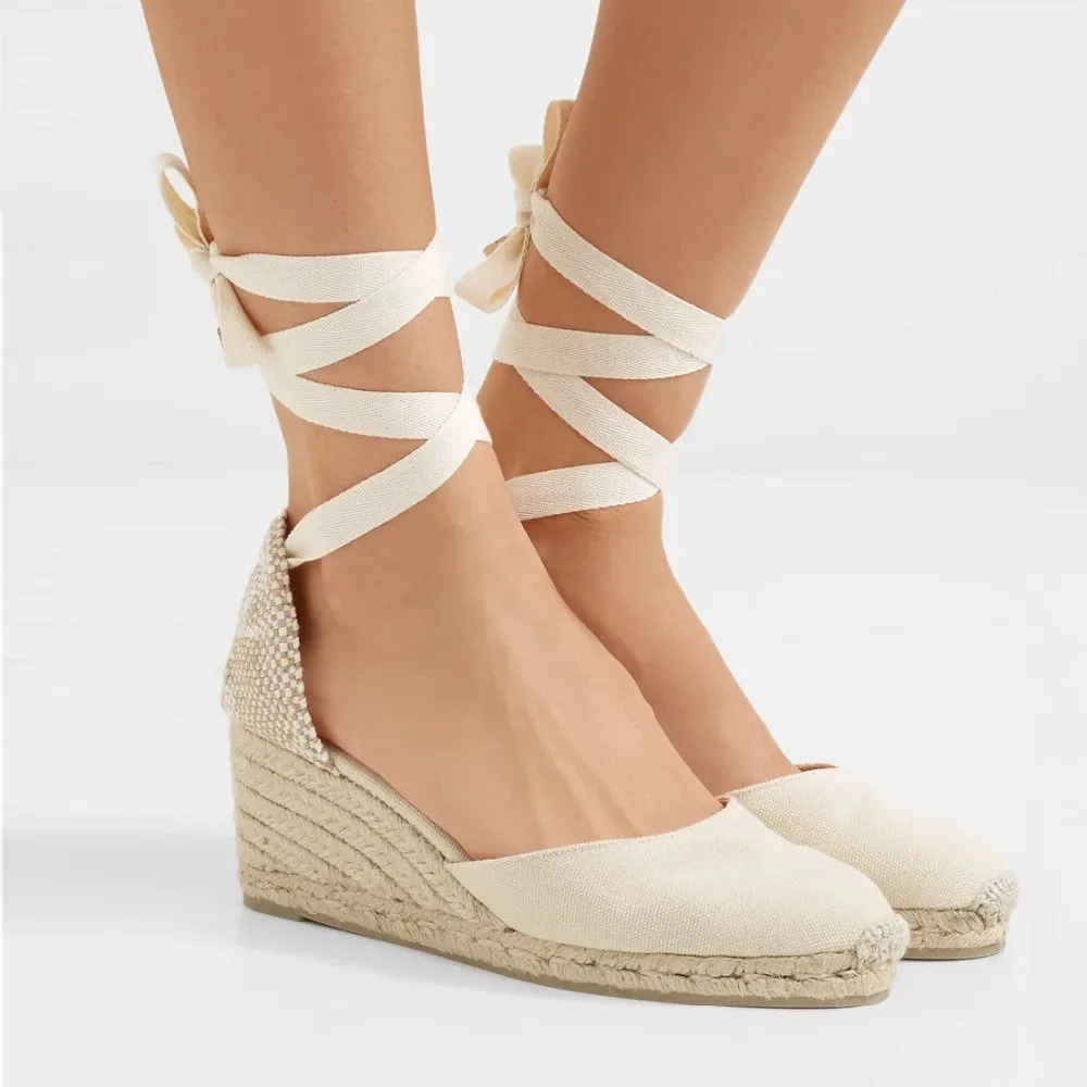 Sangle de la cheville Espadrille Sandales Femmes Sandales Cédeaux Plateforme de toile Cenaires Fashion Lace Up Females Sandales Chaussures Summer 240410