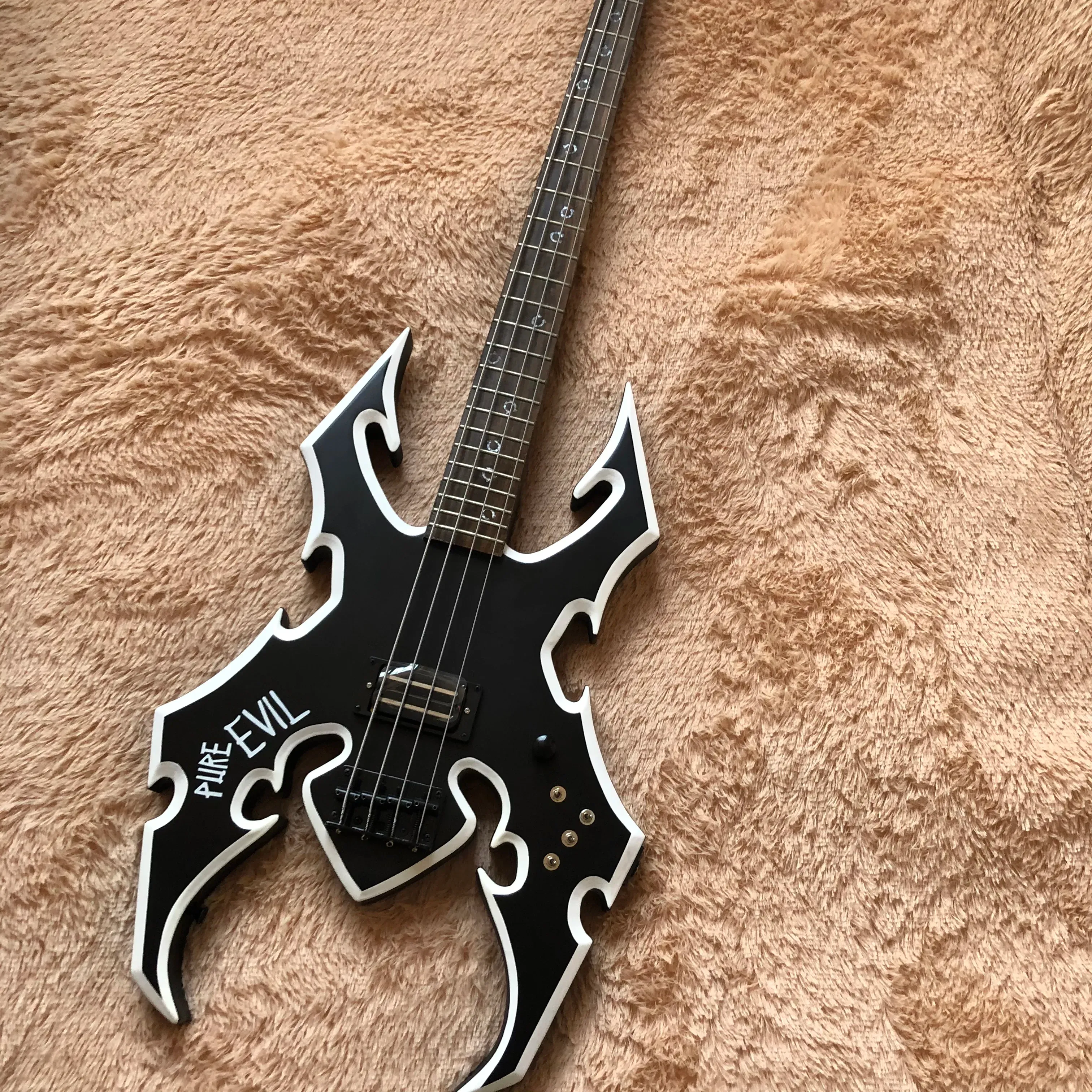 Guitar Custom Guitar Factory High Quality Spider Shape Bass Electric Guitar