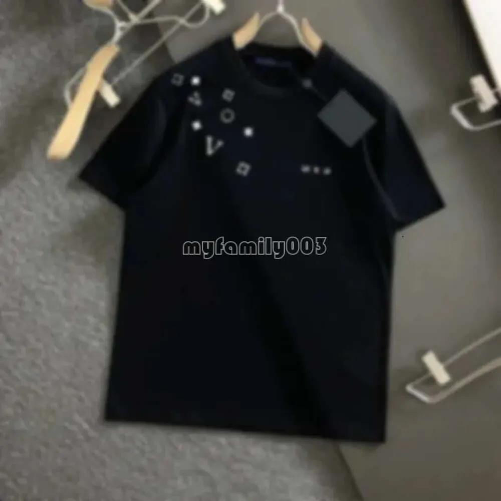 New Louies Vuttion Shirt Luxury Men's T-shirts Designer T-shirt Black Red Lettre imprimées Shirts Coupper Brand de mode de mode de mode T-TEES ASIAN SIME S-XXXXL 56