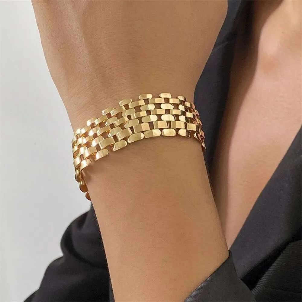 Female Hip Hop Metal Trendy Fashion Wide Edge Geometry Cool Style Bracelet Diamond bracelet