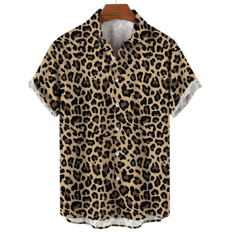カジュアルシャツの男性半袖トップルーズ衣類タイガープリントトレンディストリートウェアハワイアン240415のハラジュクファッション
