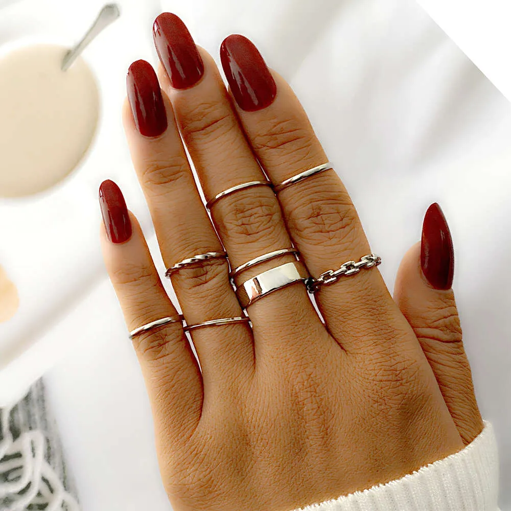 New Alloy Creative and Minimalist Layering Style Chain Personalized Ring Set of 7 Pieces