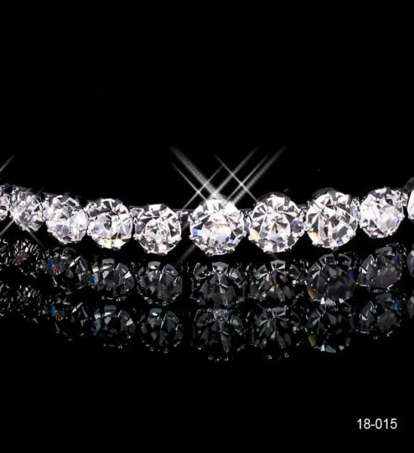2020 Couronnes bon marché Populaires beaux accessoires de cheveux Crystals Crystals Righestone Bridal Wedding Tiara 180154260380