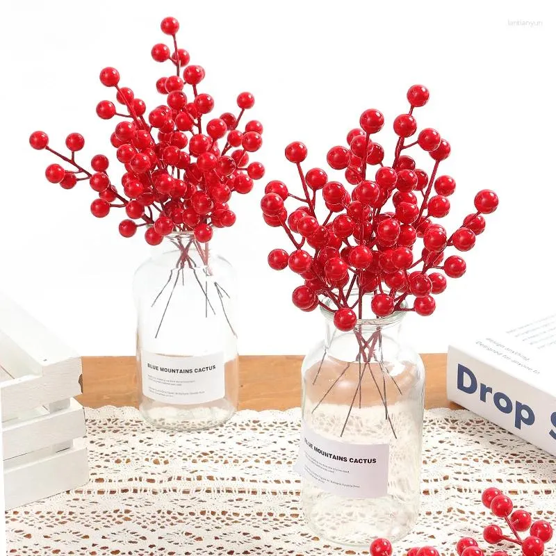 Dekorativa blommor 10st Chritsmas Decoration Artificial Red Berry Xmas Tree Ornaments for Home Decor Navidad År 2024 DIY Presentlåda