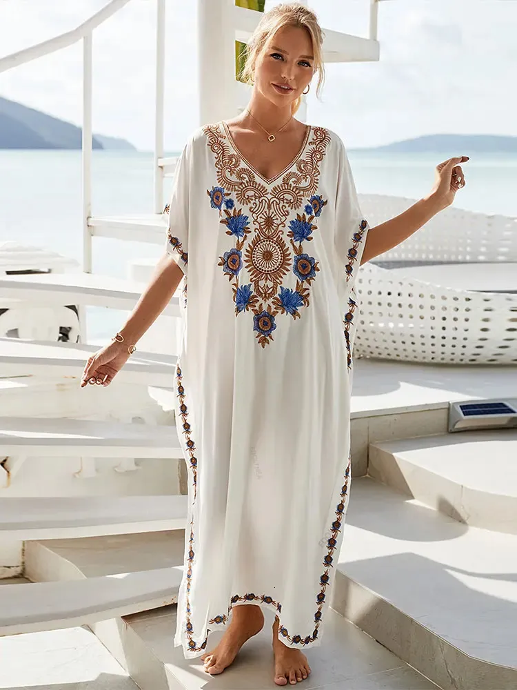 EDOLYNSA White Vintage Embroidered Long Kaftan Casual Vneck Dress Summer Clothes Women Beach Wear Caftan Maxi Q1490 240415