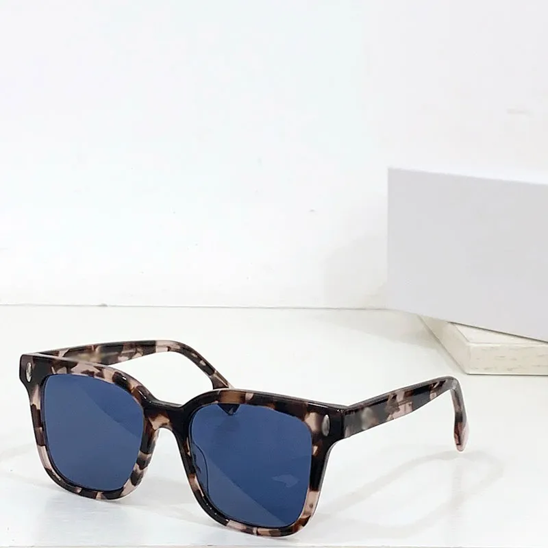 Des lunettes de soleil de créateur de mode hommes et femmes conçus par créateur de mode TY7203U Texture complète Super Good UV400 rétro Full Frame Sunglasses avec étui