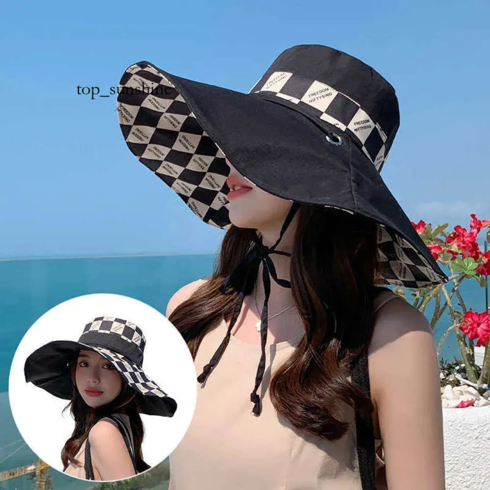 bucket hat Brim Hats Ladies Bucket Hat Double Sided Wear Fashion Checked Summer Beach Neck Protection Sun Visor Packable Wide Brimmed Foldable Reversal Vieam Cap