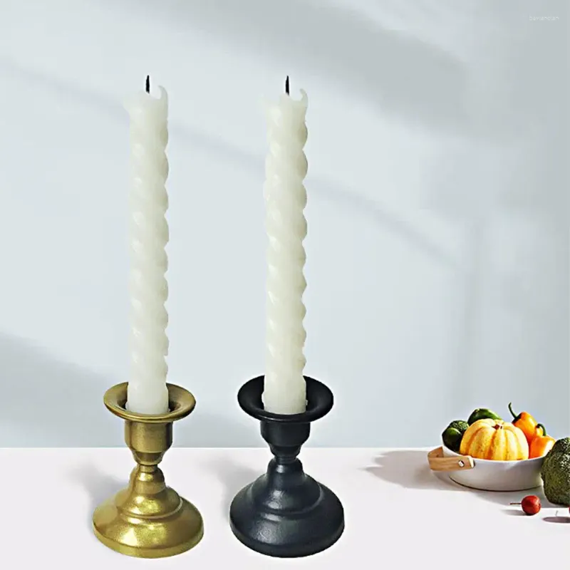 Soporte de candelabros Style Simple Iron Candlestick Suptor de boda Diseño de la escena de la fiesta de bodas suministros para el hogar resistentes al calor