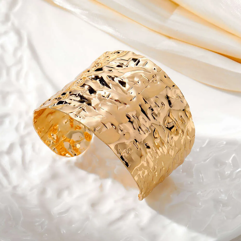 Instagram High-end Light Texture Bracelet with Irregular Hammer Pattern and Exaggerated Wide Face, Women's Style
