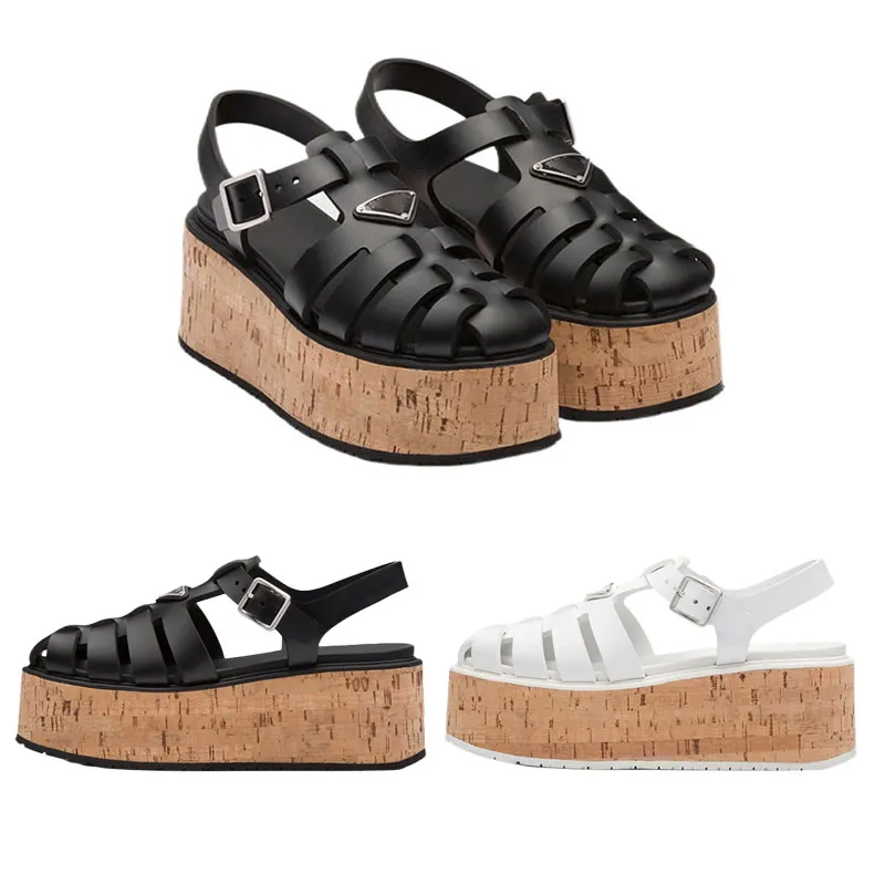 Triangle Logo Dikke Sole Sandles met doos Speciale klassieke Zomer Casual vrouwenschoenen Ademen Lichtgewicht Lichtgewicht Verstelbare riem Handige dames sandalen