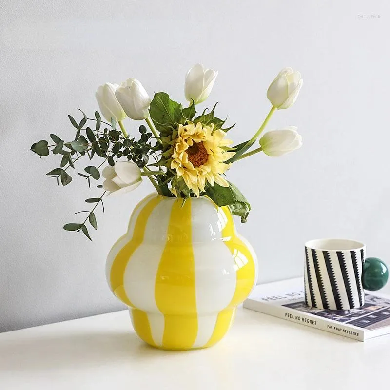 Vasen nordische Ins mittelalterliche Milch gelb gestreifte Potbelliedglas Vase Ornamente moderne minimalistische Heimdekoration Handwerk