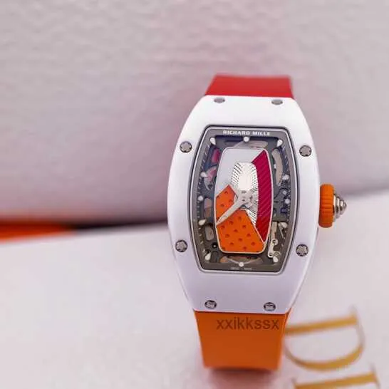Luxury Watch Automatisk mekanisk klocka Swiss varumärkesdesigner Watch Waterproof Stainless Steel Case Sapphire Mirror 86cl