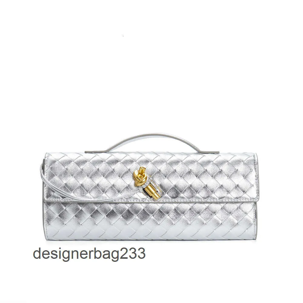 Vrouwen Bottegs Tassen Purse Handgreep Locktas Mode Lang 2024 Lady Hardware Nieuwe Buckle Venetas Cross Clutch Single Woven Shoulder Stick Baguette Andiamo Fkzy