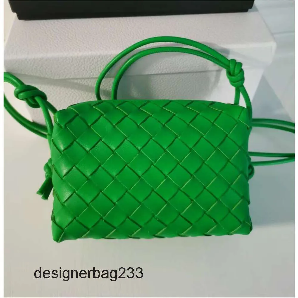 Piccola borsa per sacchetto a loop One Lady Borse Designer 2024 Borse in pelle S tessuto Cassetta Candy Candy Color Mini Bottegs Spalla Diagonale BVBAG Cross Sy8t