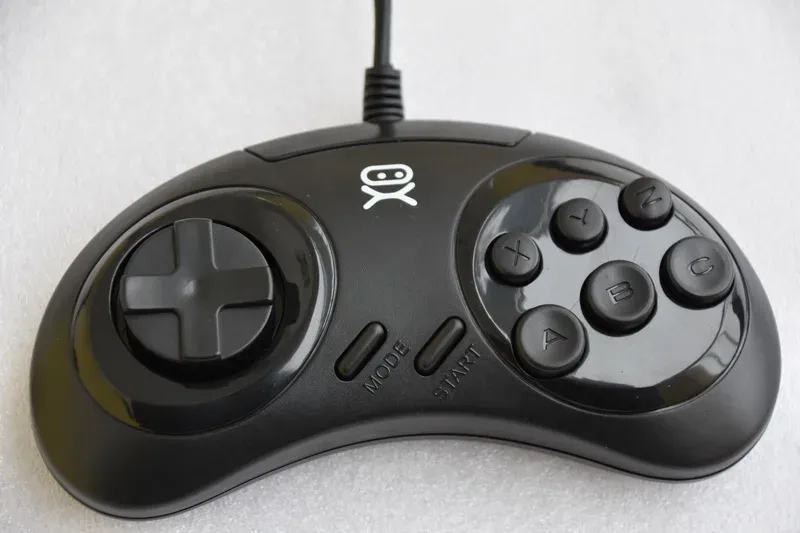 GamePads 2パック16ビットゲームコントローラー6ボタンSEGA GENEIS BLACK