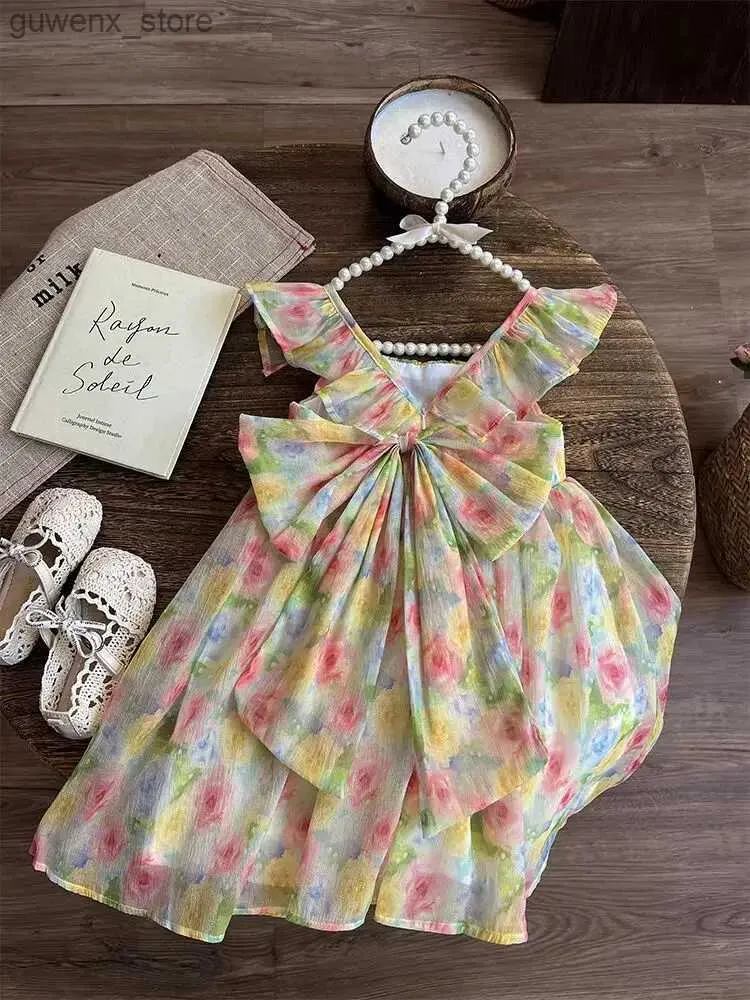 Meisjesjurken kinderen meisjes bloem mouwloze tanktop boog 2024 kinderen zomer chiffon baby meisje prinses jurk y240415y240417Gysz