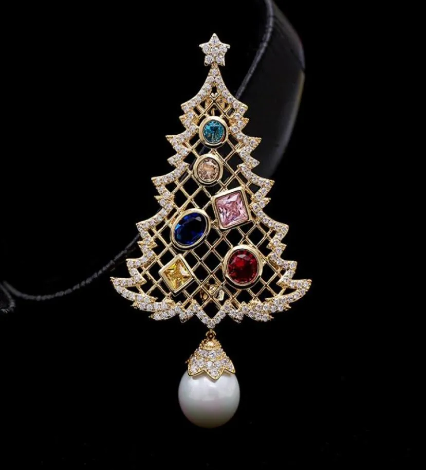 2022 Luxur Designer Pearl Brosch Christmas Tree Pin For Women With Cubic Zirconia Fashion Jewelry Kvinnlig nyår GIFT1103513