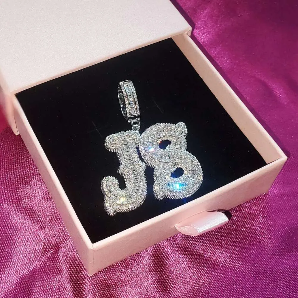 Personnalisation de bijoux de mode Iced Out VVS Moisanite Letter Hip Hop Pendant pour hommes