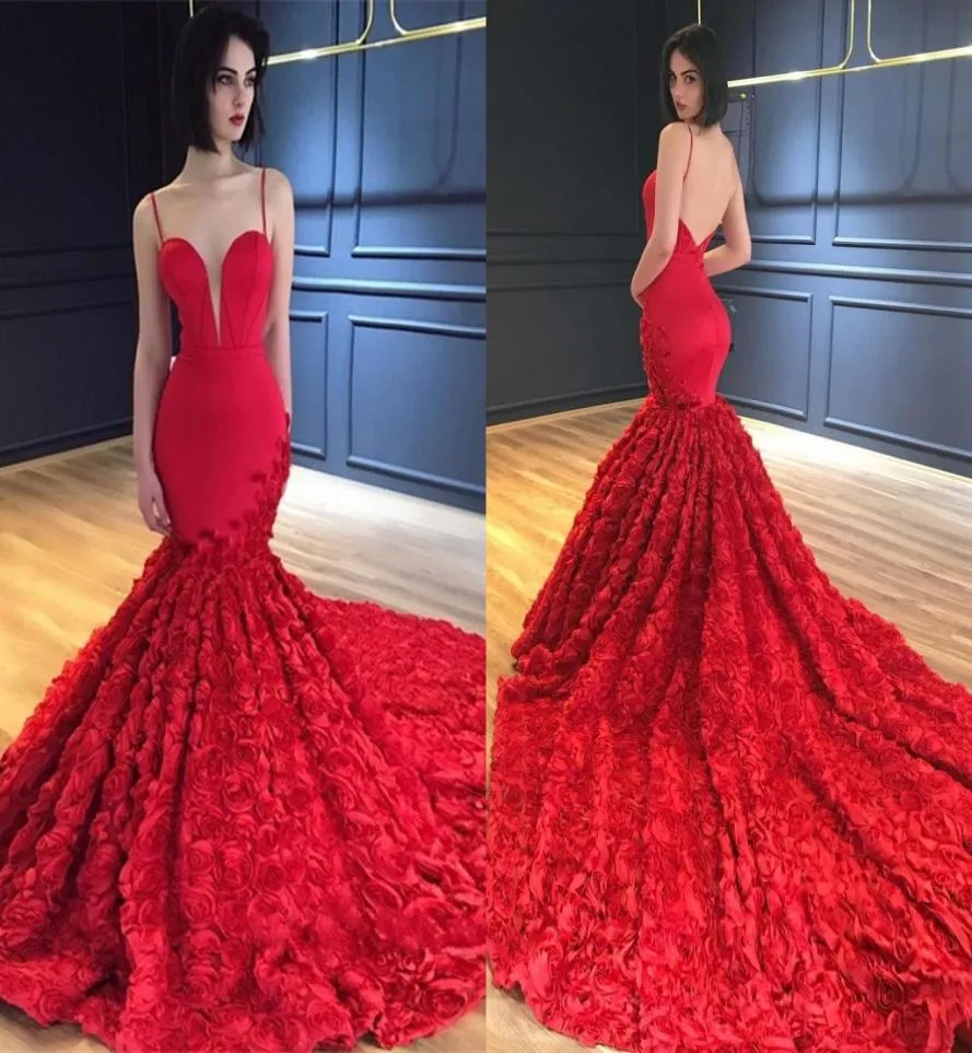 Fleurs rouges sirène des robes de soirée sans dos entièrement les bretelles spaghetti en satin robes de soirée formelles longues robes de bal balayent Train5489790