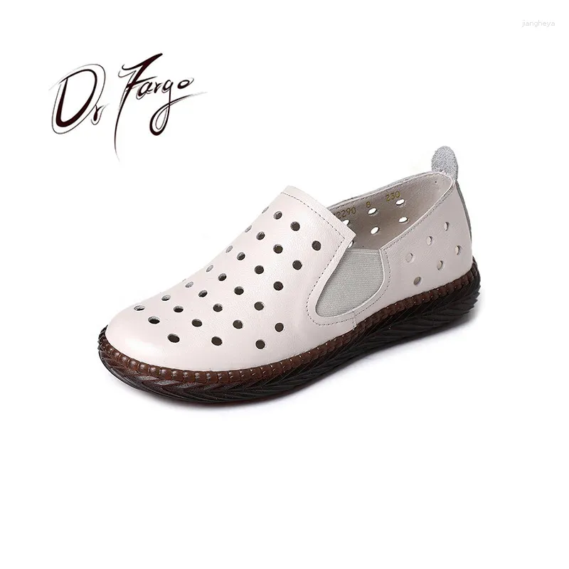 Casual Shoes Drfargo Kvinnor Sandaler Cutout Hollow Low Heels Cool äkta läder damer slip-on mjuk sommar kvinnlig stor storlek 35-43