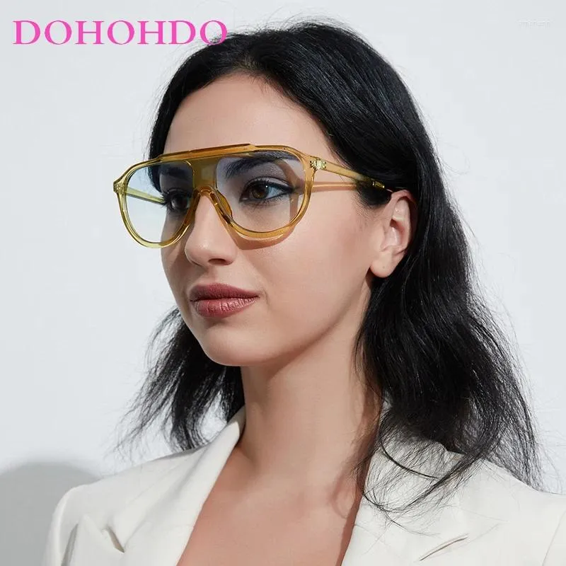 Lunettes de soleil Dohohdo Vintage Femmes surdimensionnées Pilote Pilot Style Men Goggles Sun Sun Sund Locomotive Couleur UV400