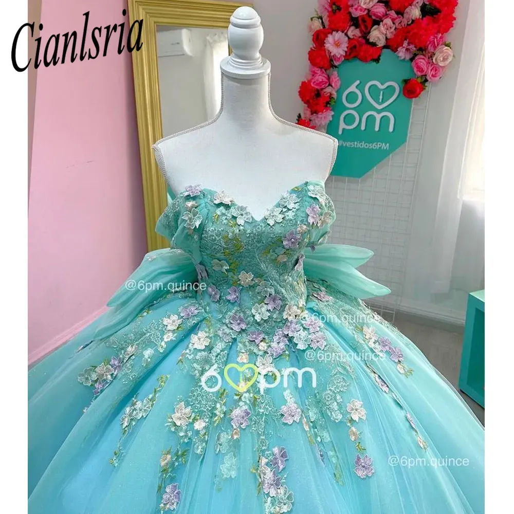 Underbara Quinceanera -klänningar för 15 år 2024 Bollklänning Sexig V -hals från axeln Long Party Dress for Girl