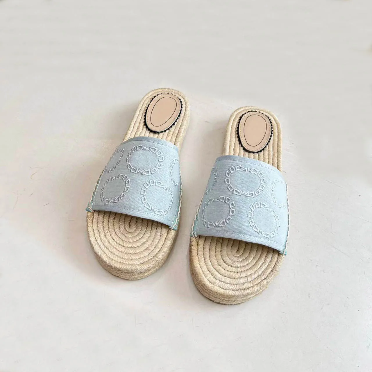 Slippers Sandals Slies Female Fashion Banquet خارج ارتداء الصنادل السفلية السفلية الشاطئية السفلية 35-41