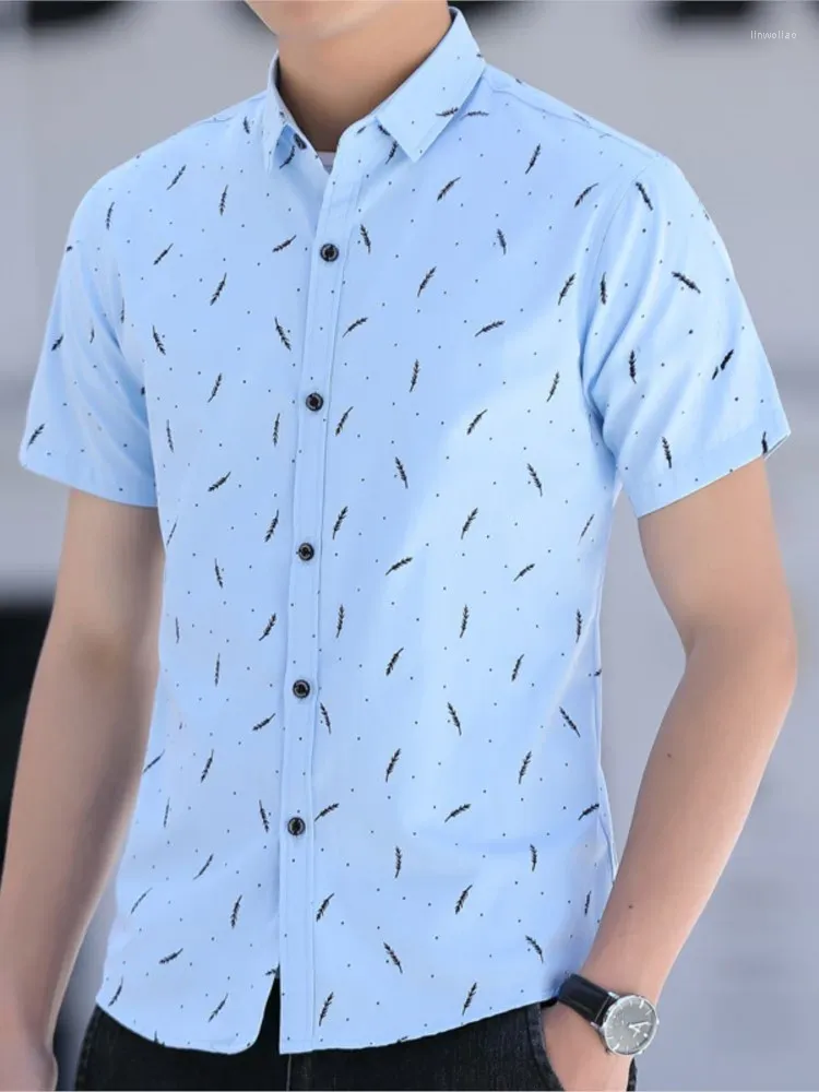 Koszulka męska koszula projektowa do krótkiego rękawa Koreańska letnia bawełniana bawełniana szczupła marka Casual Youth Trend Oddychanie miękki top duży rozmiar