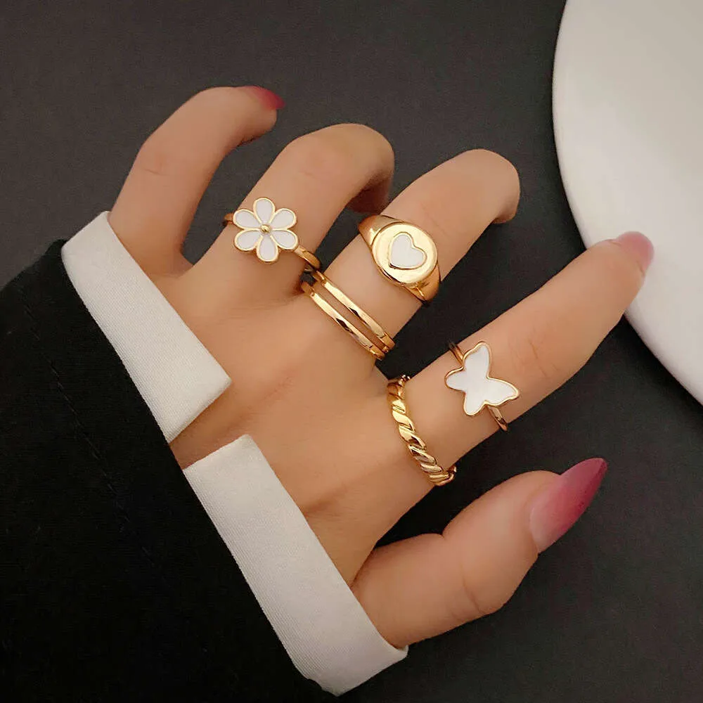 New Drop Oil Butterfly Flower 5-piece Instagram Love Joint Ring Set