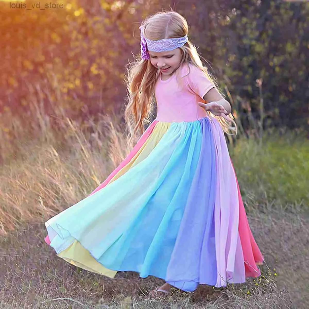 Sukienki dziewczynki 2021 Nowa dziewczynka bawełniana moda Rainbow krótkie rękawowe blok kolorów kolorowe sukienki dla dzieci Księżniczka sukienka 1-7 yyears T240415