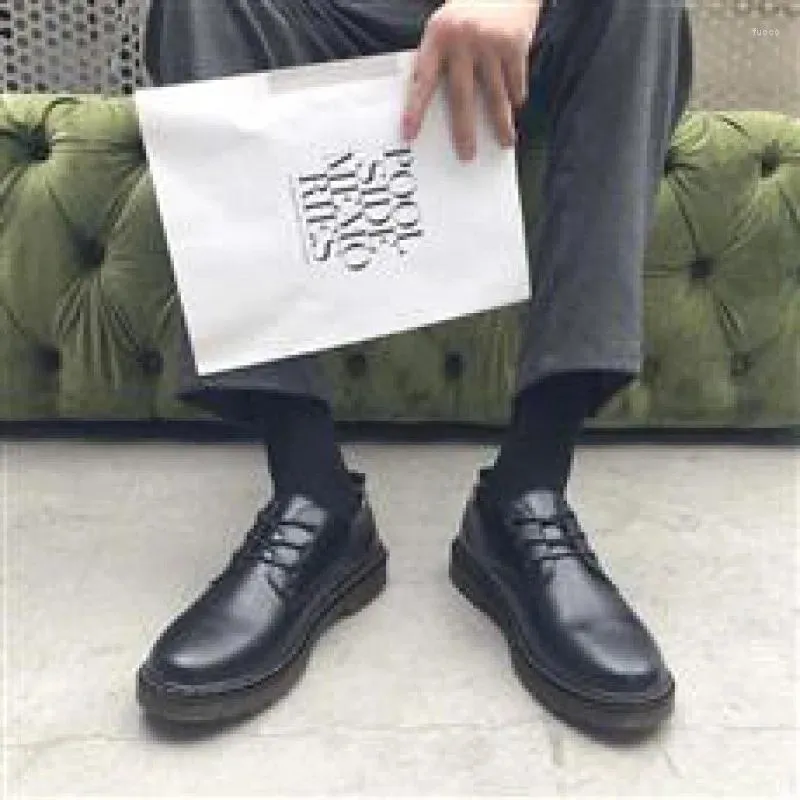 Chaussures habillées Mandons pour hommes Automne 2024 Shanghai Argan décontracter les pois sportifs en cuir sportif à la mode