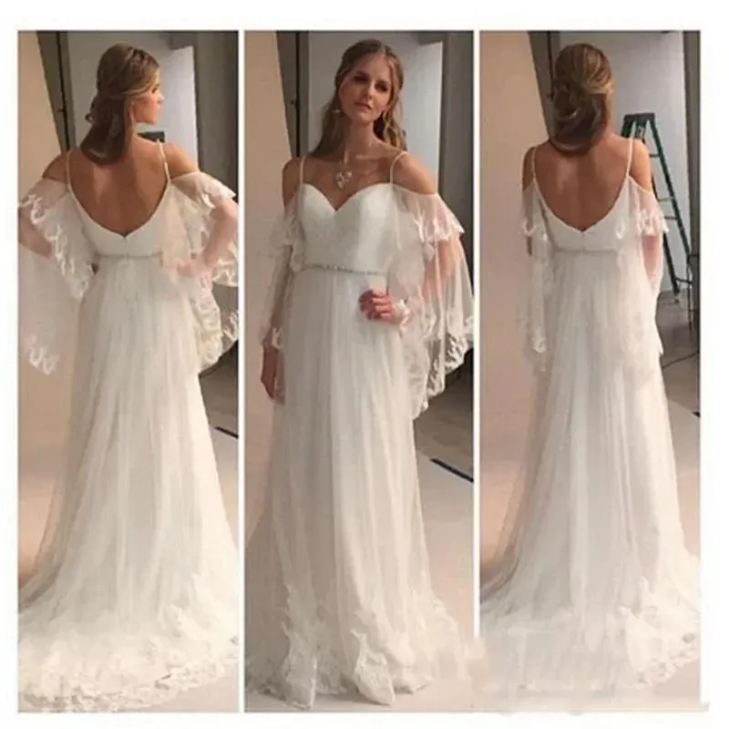 2024 Robes de mariée de plage Spaghetti Stracles Puffy Côtes courtes en dentelle Applique Boho Mariage Bride Bridal Made Made Plus Taille