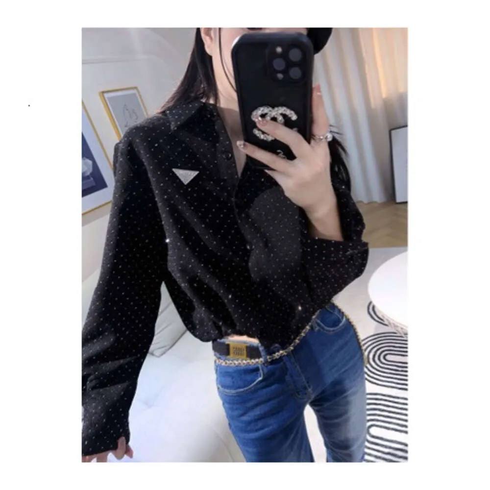 Herfst winter zware industrie hete diamant diamant zwart shirt voor dames high -end licht luxe luxe lange mouwen zoete coole stijl top