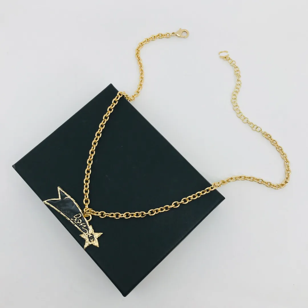 Collier pendentif de créateur de luxe ne jamais fondre en laiton Collier de personnalité pentagramme pentagramme en émail noir lave pendante collier collier joelry accessoires