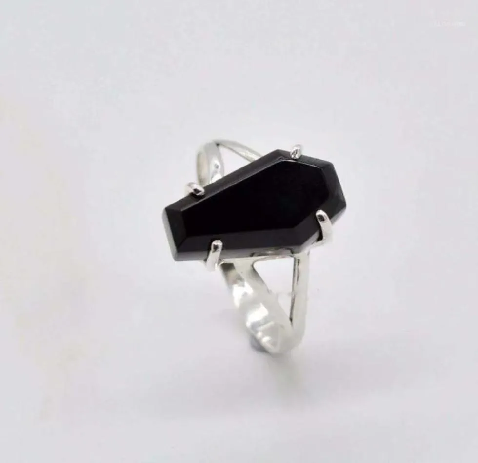 Cluster Rings Retro Black Imitation Coffin Shape Ring Vampire Halloween Punk Gothic Male And Female Hip Hop Party Jewelry Gift6354718