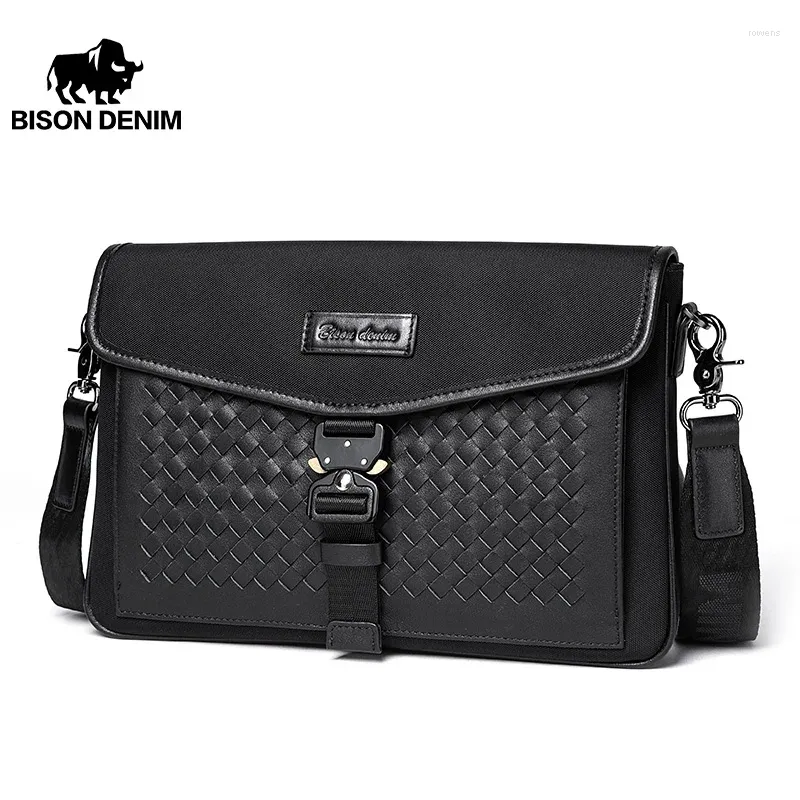 Sac bison denim masculin épaule de mode.